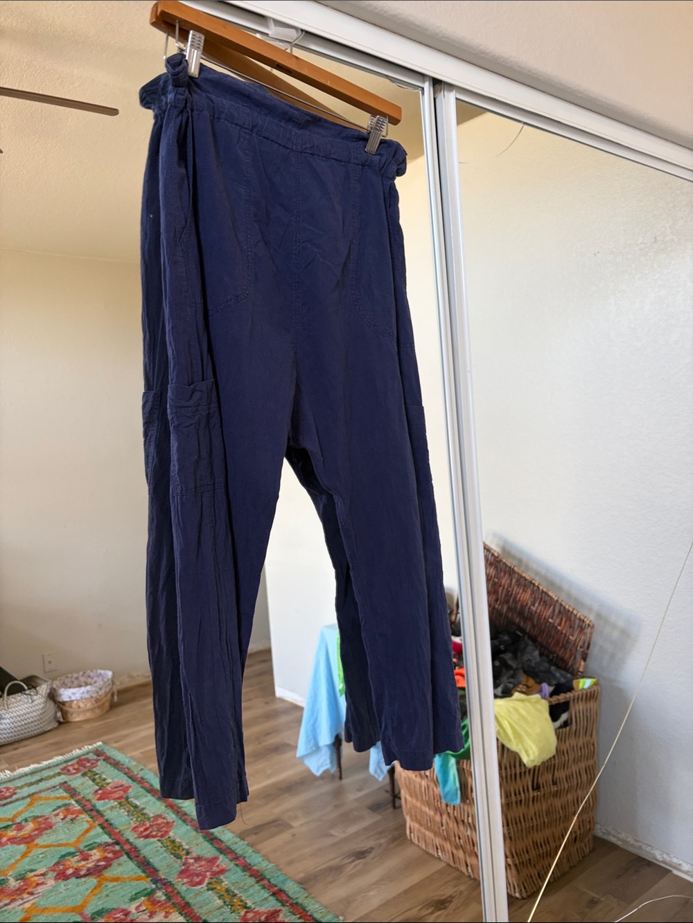 Women's Cropped Navy Drawstring Ankle Pants